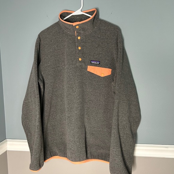 Patagonia Tops - Patagonia Synchilla Snap-T Fleece Pullover Grey Womens XL cozy layer